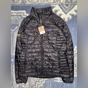 BNWT Women’s Patagonia Nano Puffer Jacket Size M Small embroidery on sleeve